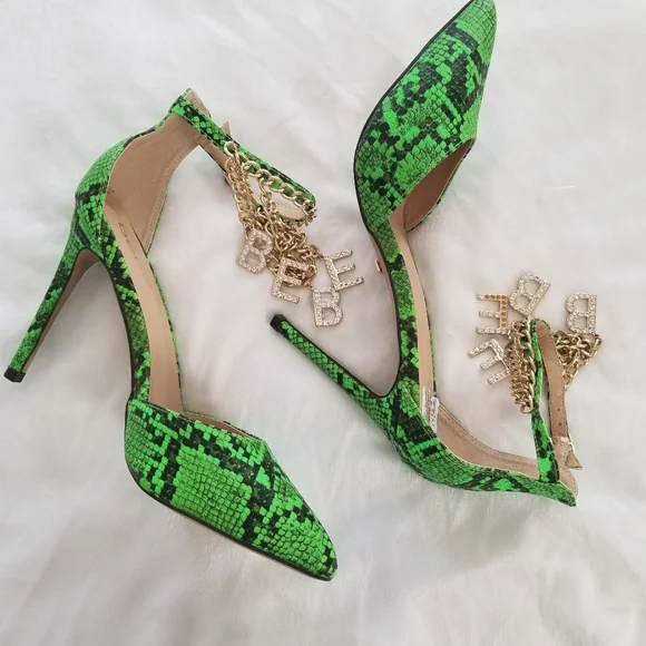 Babe Women's Size 8 Green Snake Print Chain Heels - Picture 6 of 10